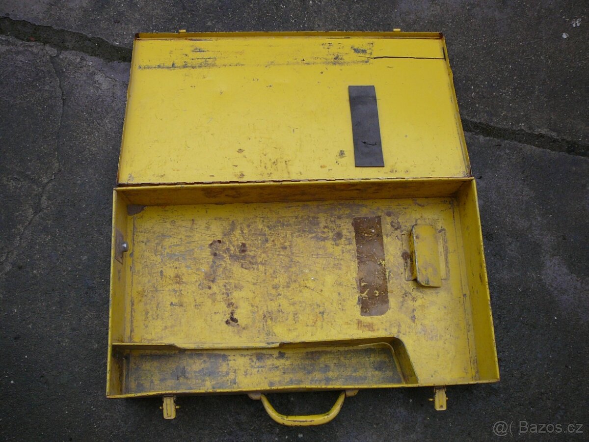 PLECHOVÝ KUFR BOSCH - 2