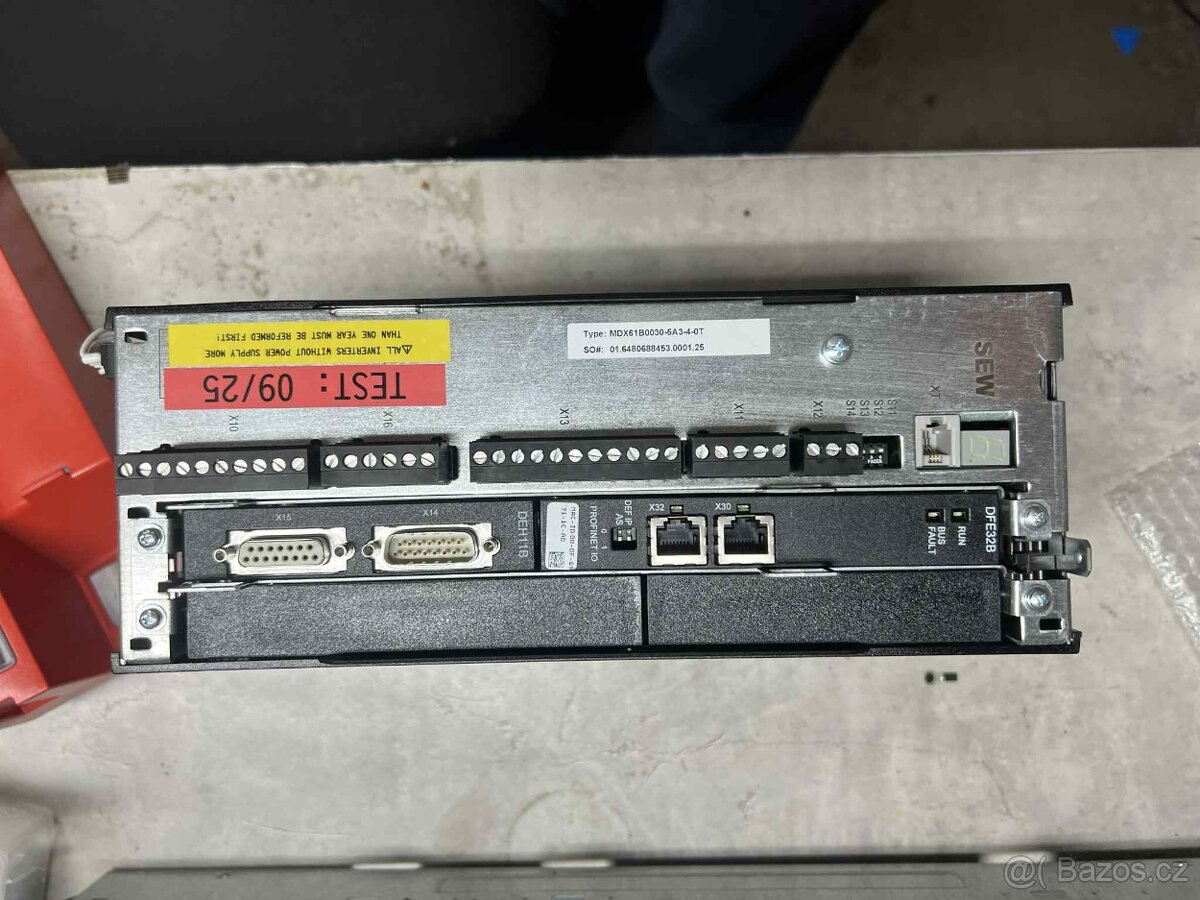 Frekvenční měnič SEW-EURODRIVE MDX61B0030-5A3-4-0T/DFE32B/ D - 2