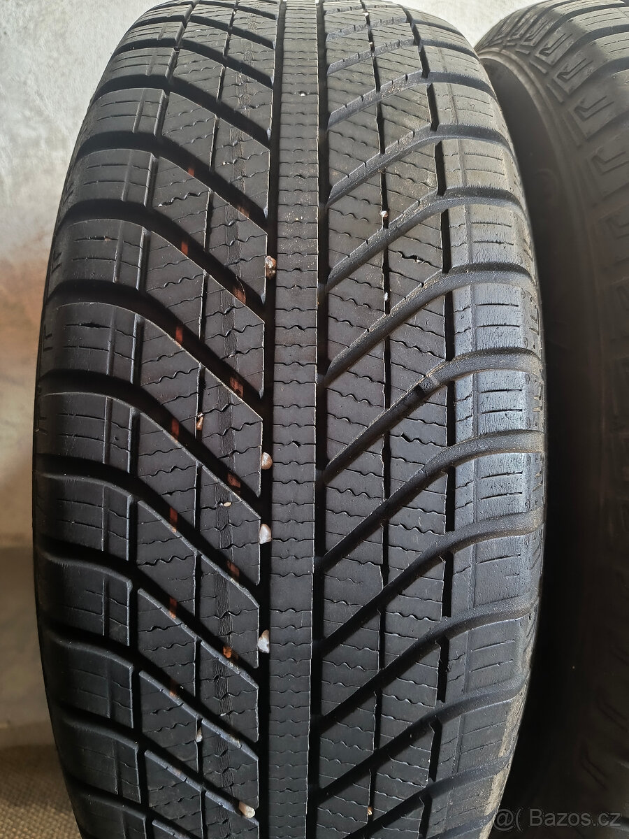 ZIMNÍ PNEU GOODYEAR 195/60/16-4KS - 2