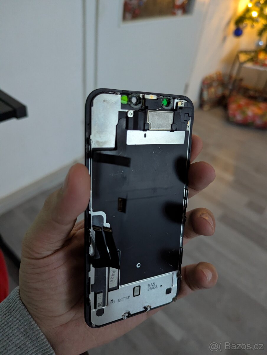 Displej na iPhone 11 nový - 2