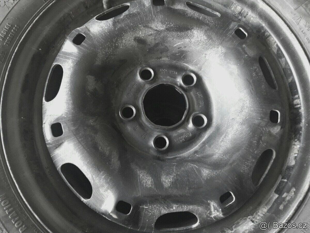 Prodám sadu nových 14" zimních kol na Škoda Rapid ap. - 2