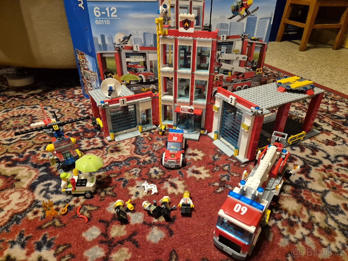 Lego City hasičská stanice 60110 - 2