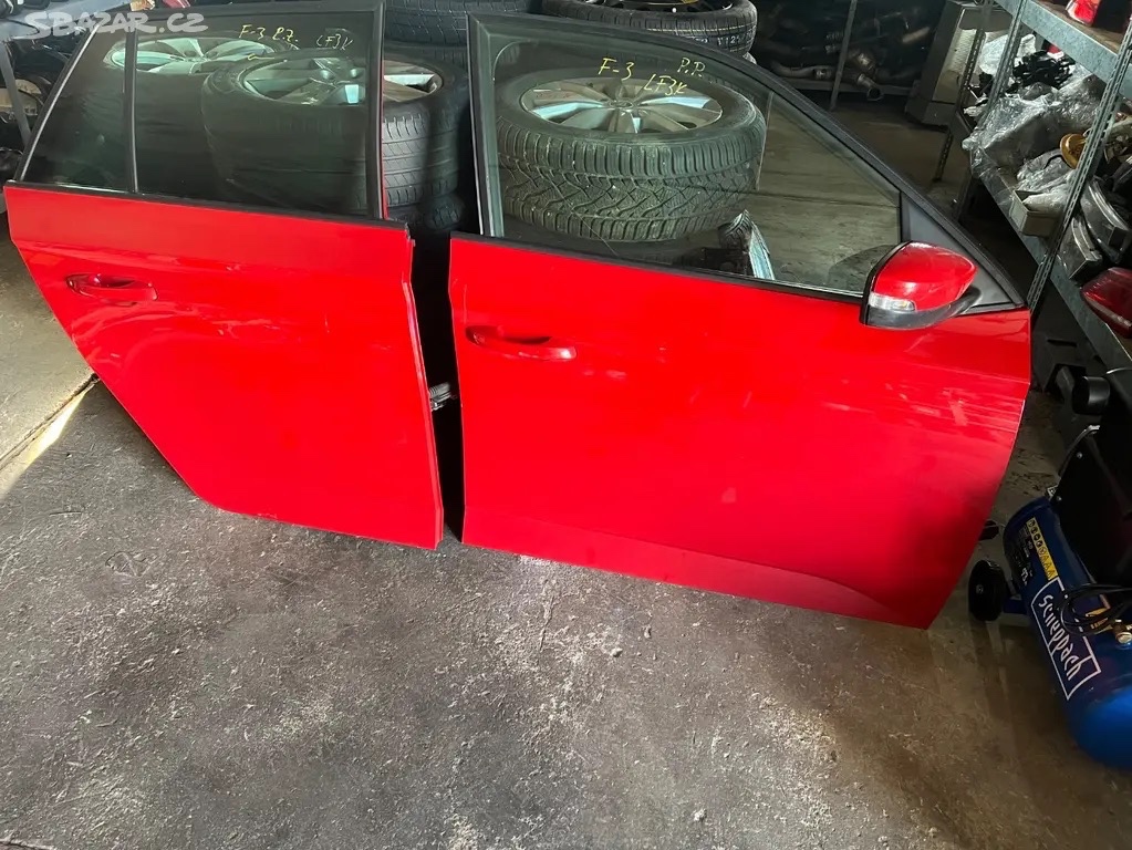 Boční dveře Fabia III combi červená LF3K - 2