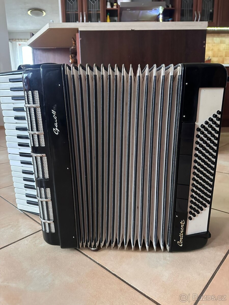 Prodám Akordeon CONTINENT - 2