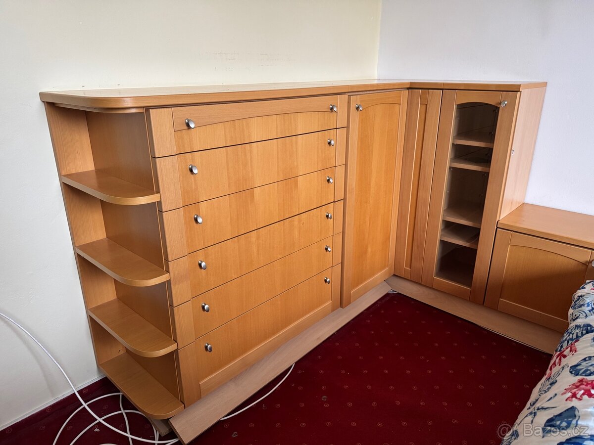 Skříňka do ložnice - 2