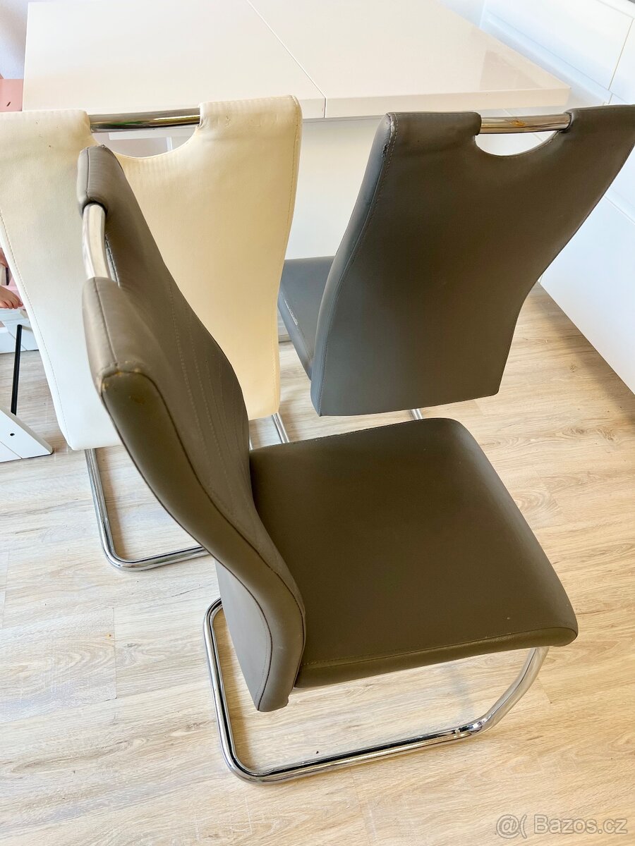 Jídelní stůl a židle 4x - 2