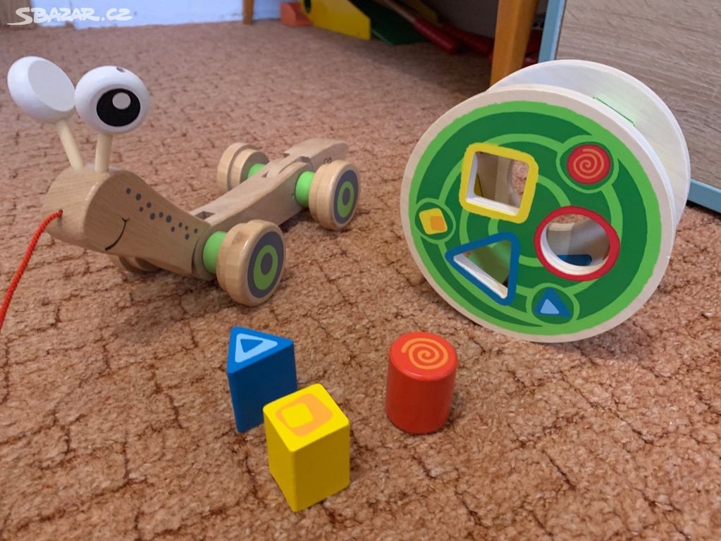 Dřevěný šnek s vkládacími kostičkami - 2
