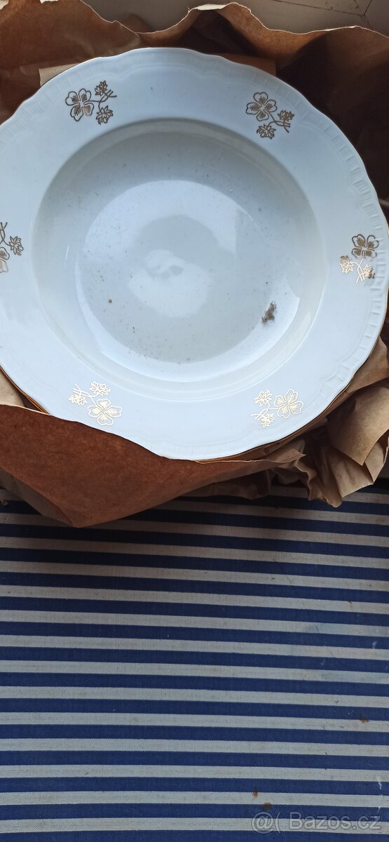 talíře porcelán se zlatým dekorem - 2