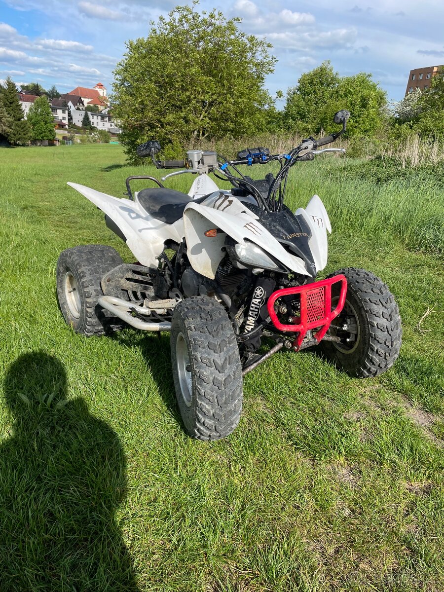 Yamaha raptor 250
