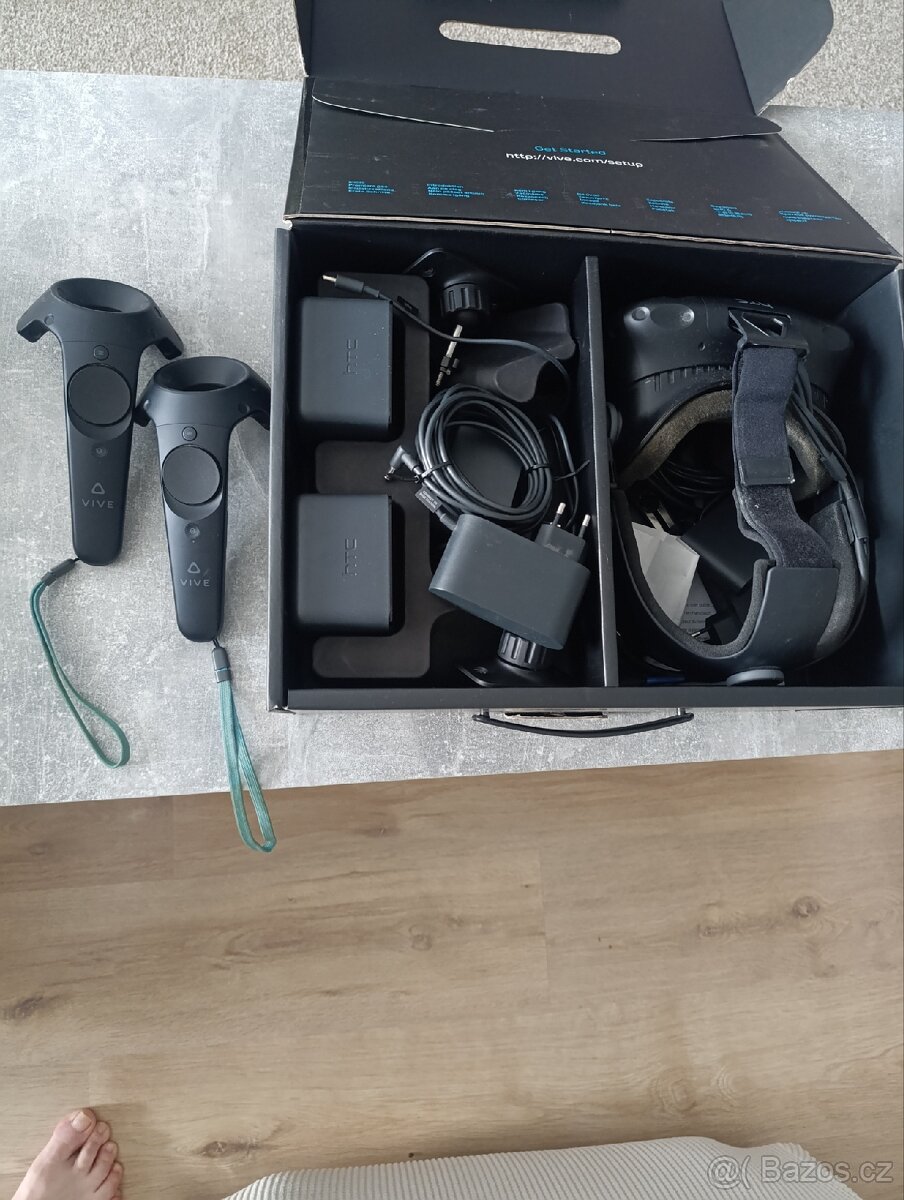 HTC VIVE - 2