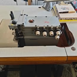 Průmyslový overlock pětinitka - 2