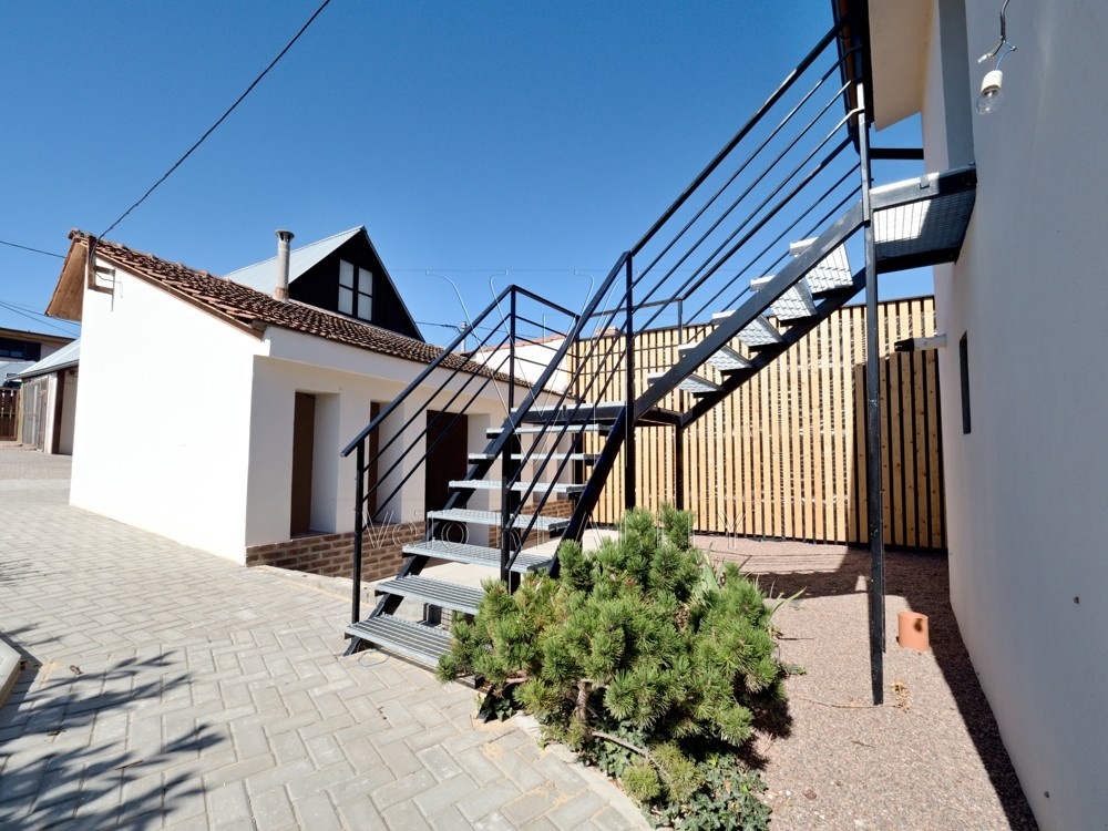 Prodej, nový penzion se třemi byty, obec Zaječ - 2