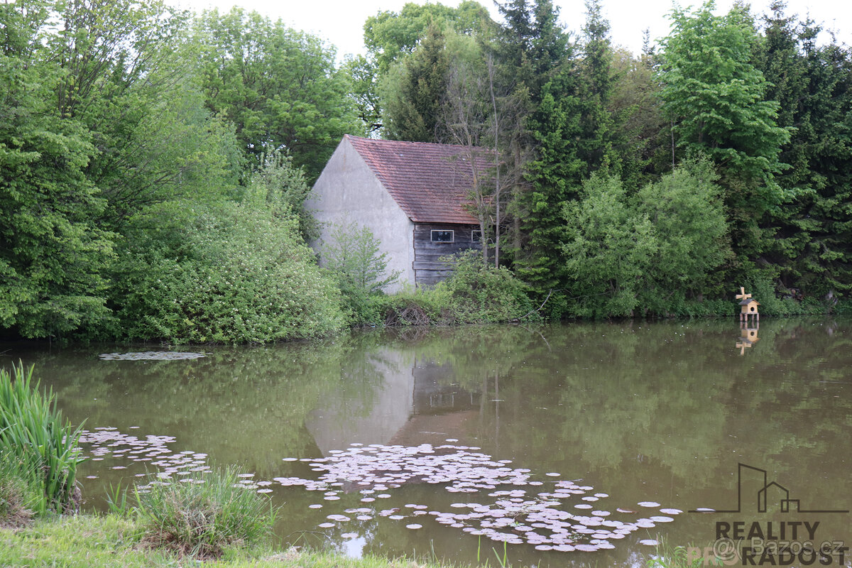 Prodej rodinného domu se stodolou u rybníka ve Vlkanově u Do - 2