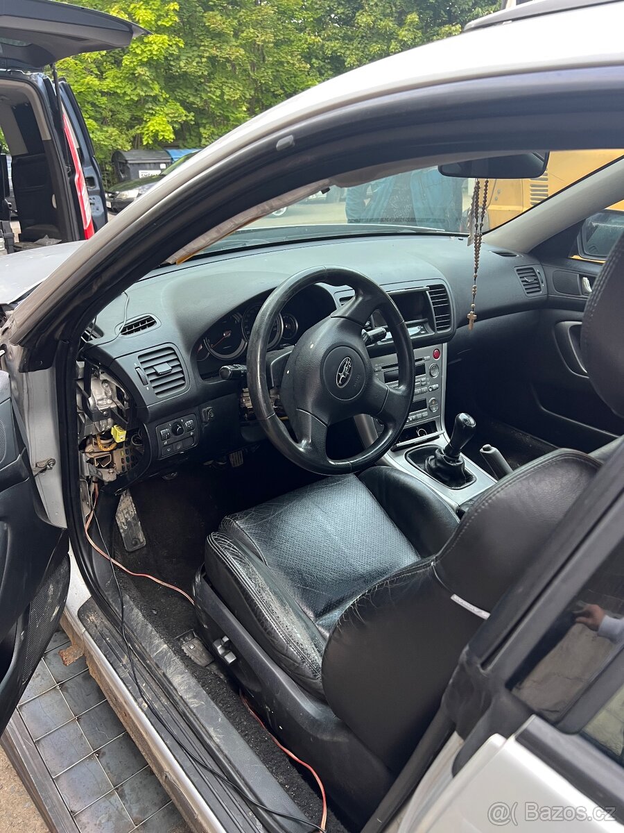 Subaru Legacy 2005 náhradní díly - 2