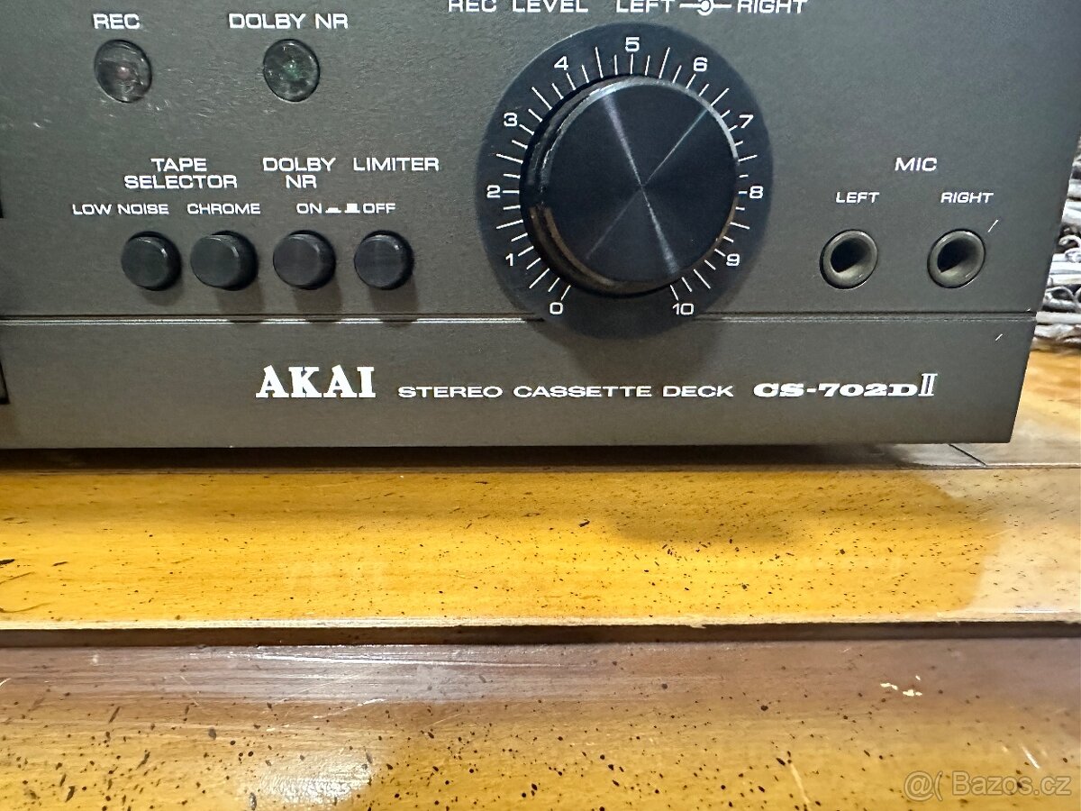 AKAI CASSETTE DECK CS-702D - 2
