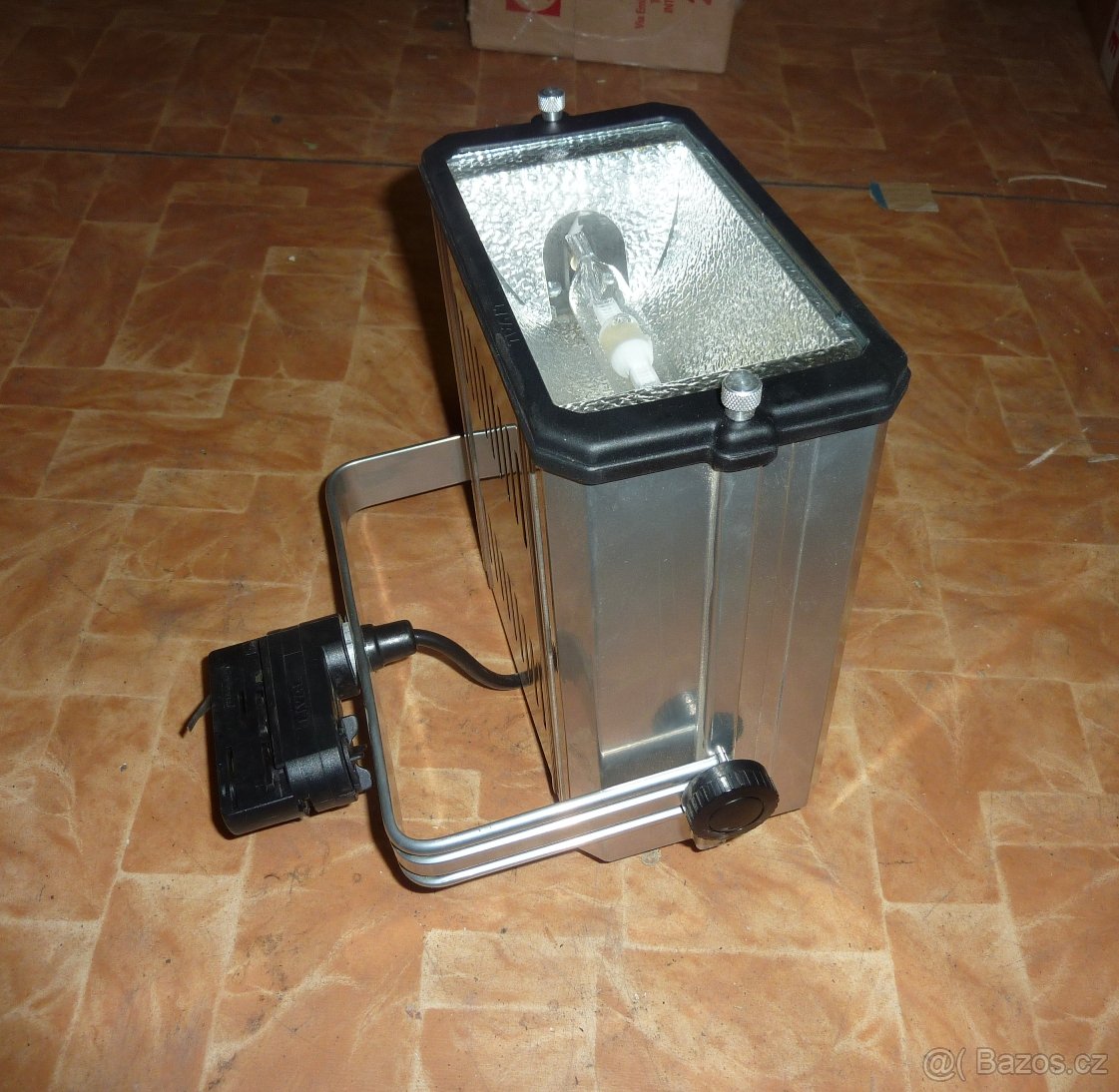 Prodám reflektory Lival 150W - 2
