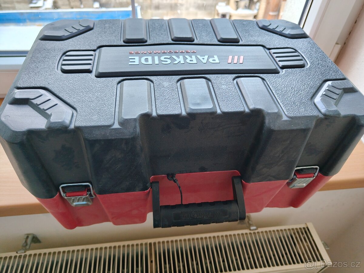 Aku ruční okružní pila - 2