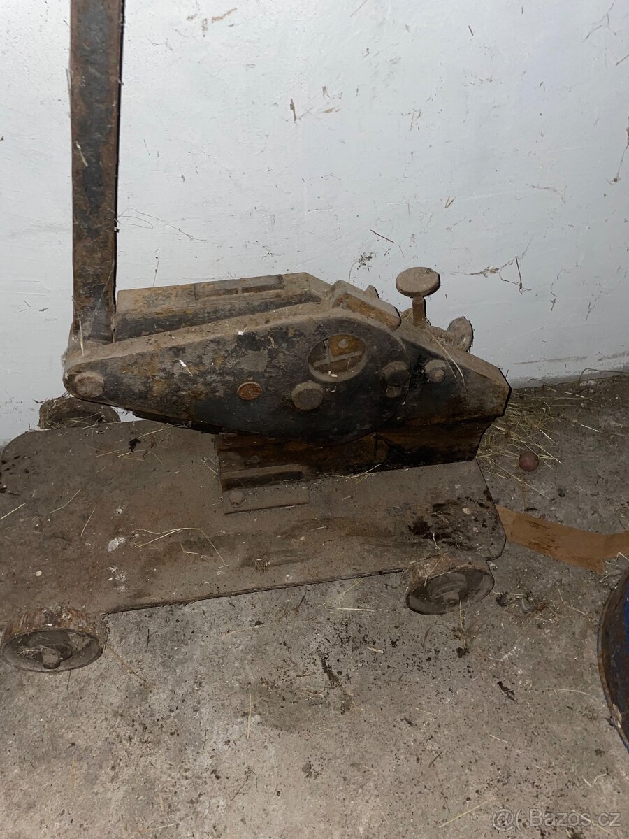 Nůžky na plech - 2