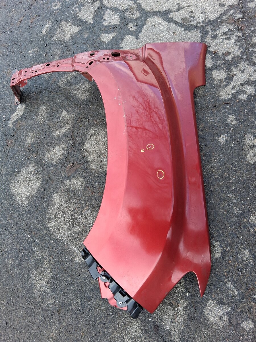 Duster 2 pravy blatnik - 2