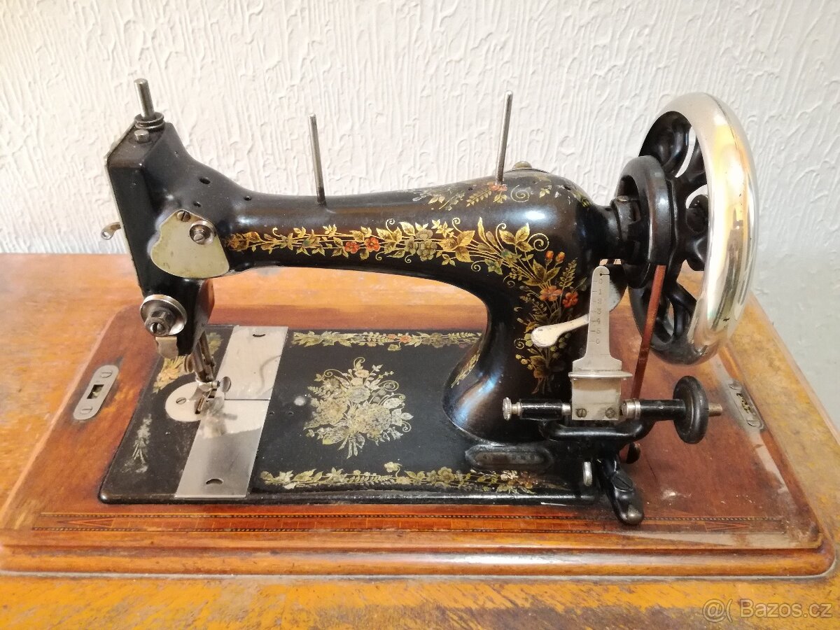 Pfaff šicí stroj - model K z roku 1900 - 2