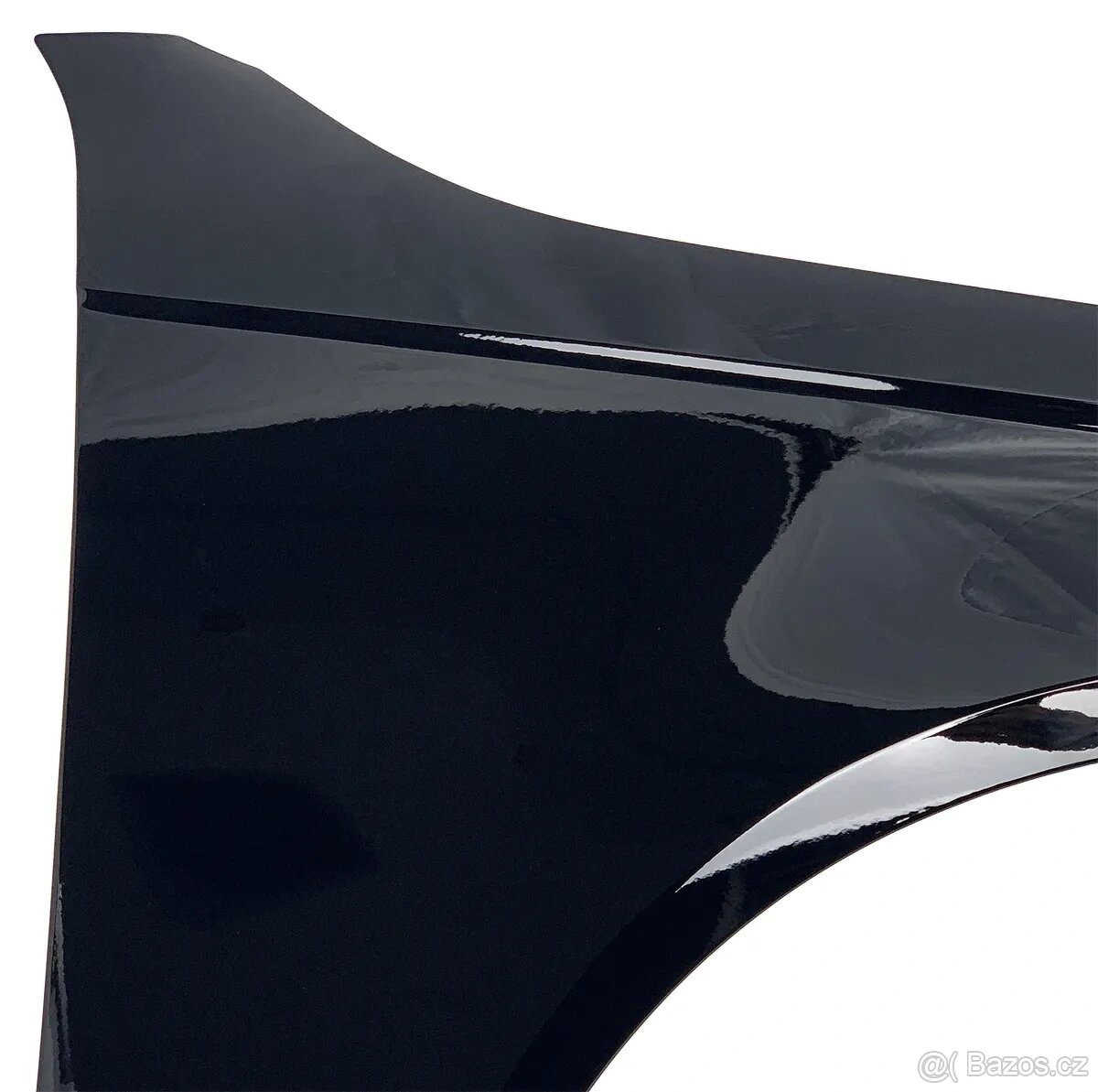 Prodám pravý blatník na Audi A4 B8 před faceliftem 2008-2012 - 2