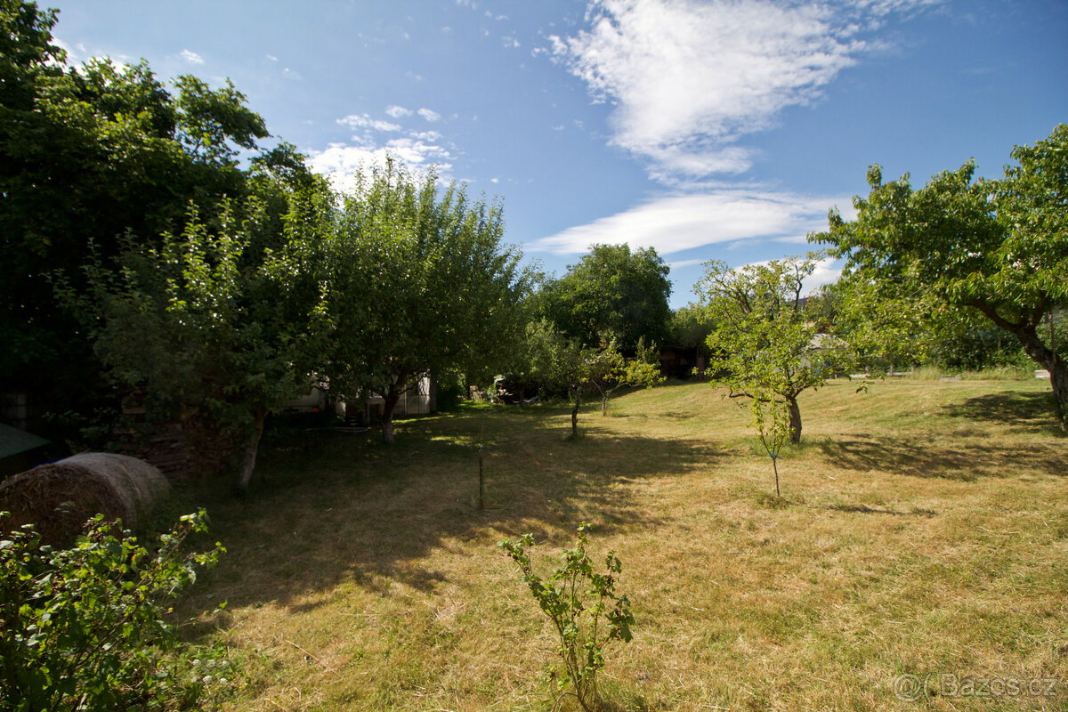 Pozemek 1276 m², Blatnice - 2