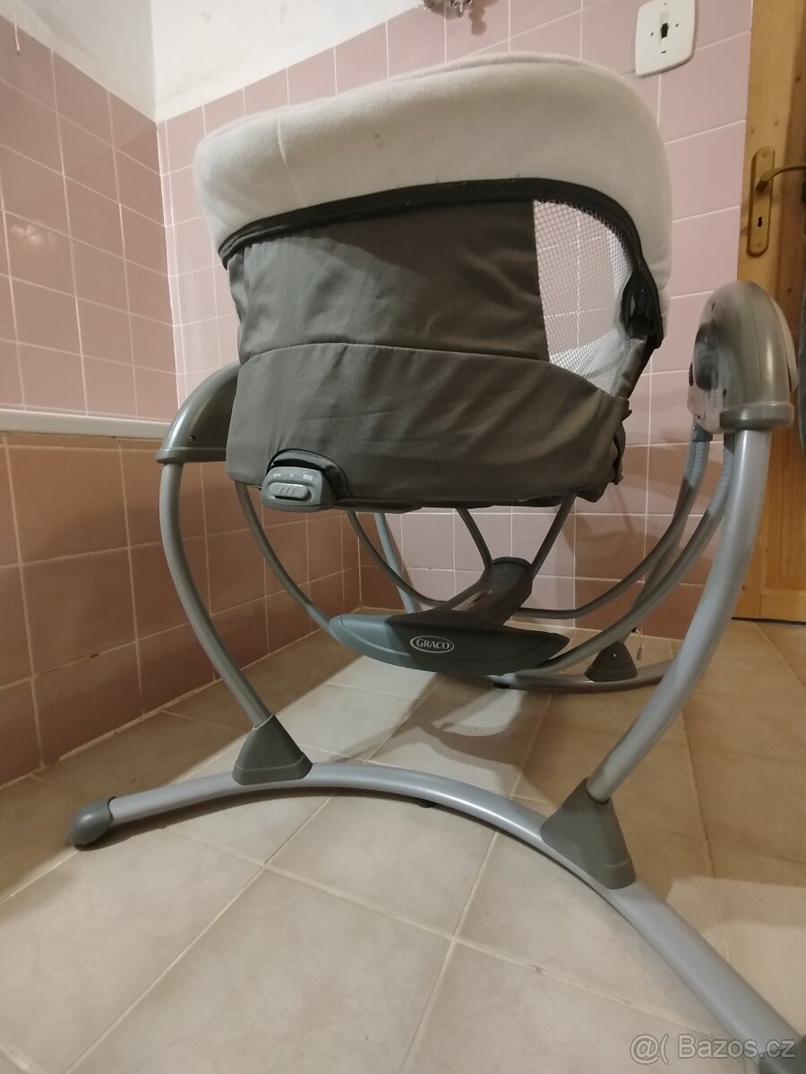 Houpátko pro miminko Graco - 2