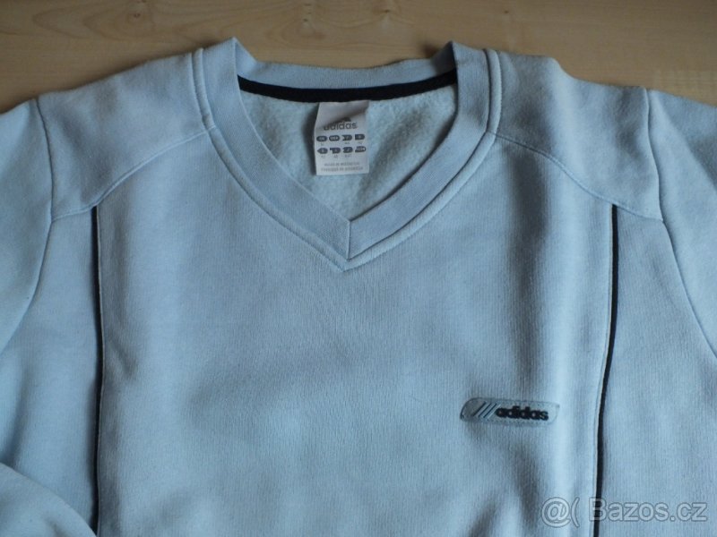 světle modrá mikina Adidas - vel. 42 - 2