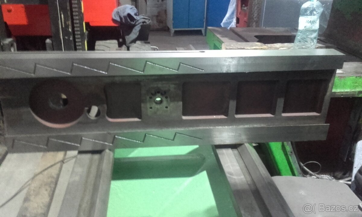 Sústruh TOS SUI 80/4000, 32 000€ - 2