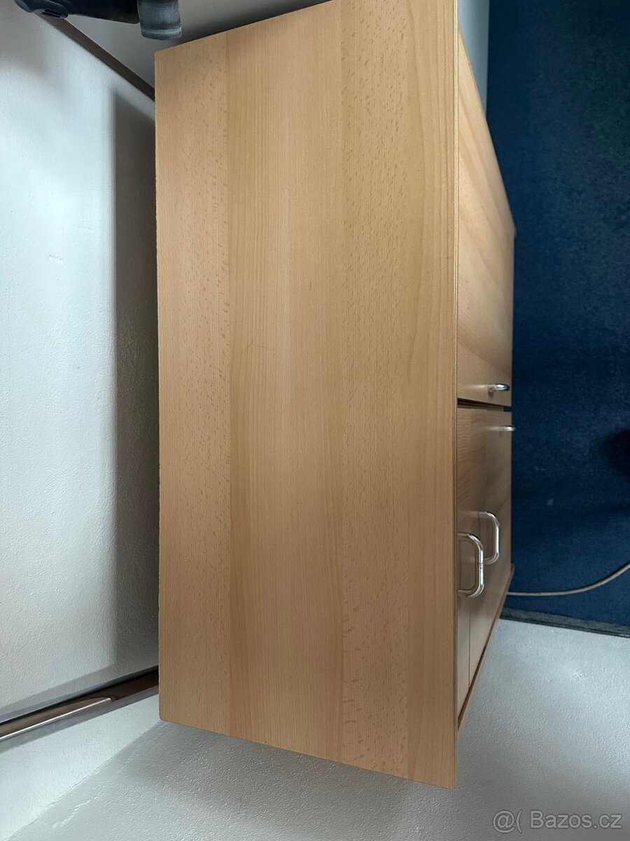 malá skříň - 2