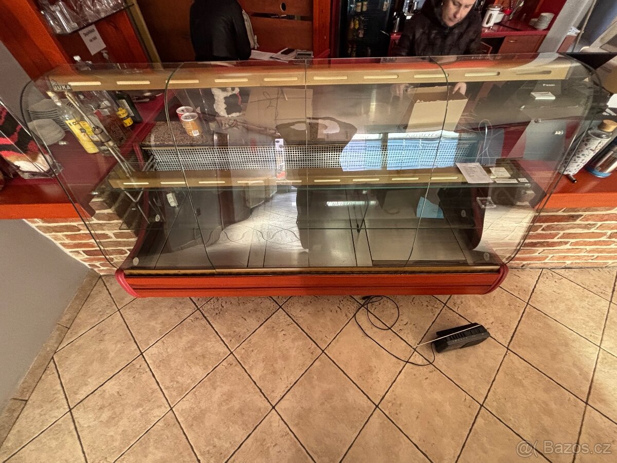 Chladící vitrína - 2