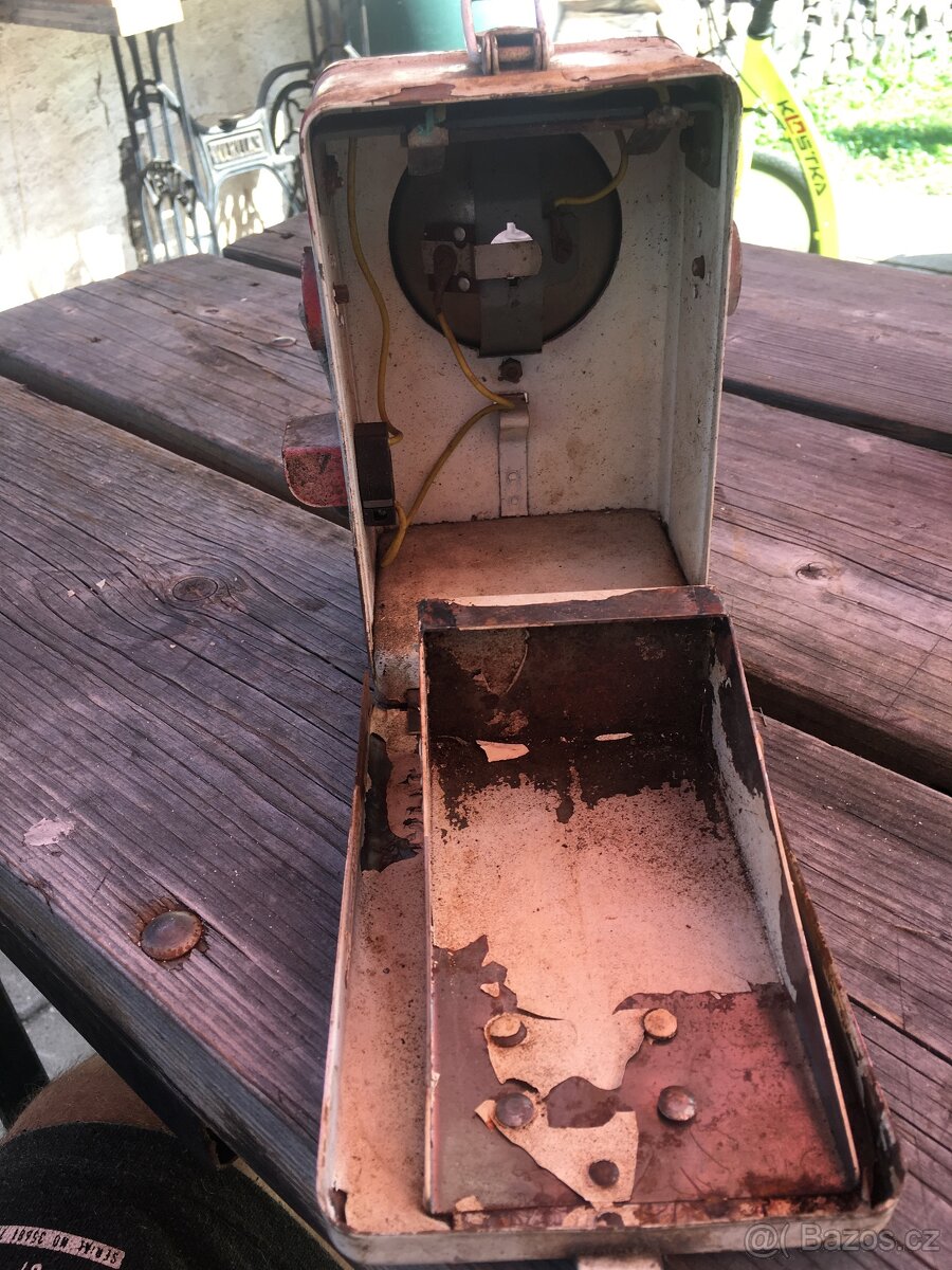 Stará nádražní lampa - 2