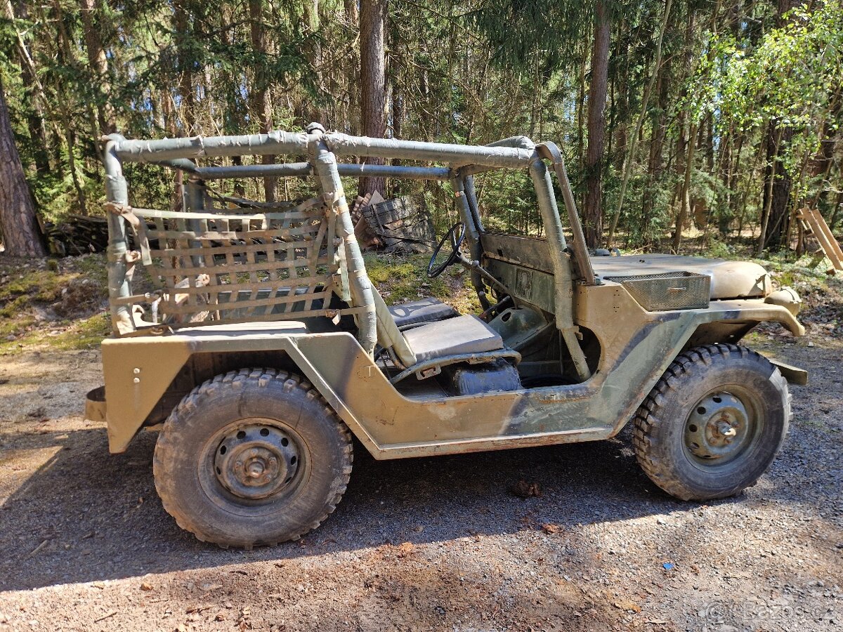 Mutt M151 - 2
