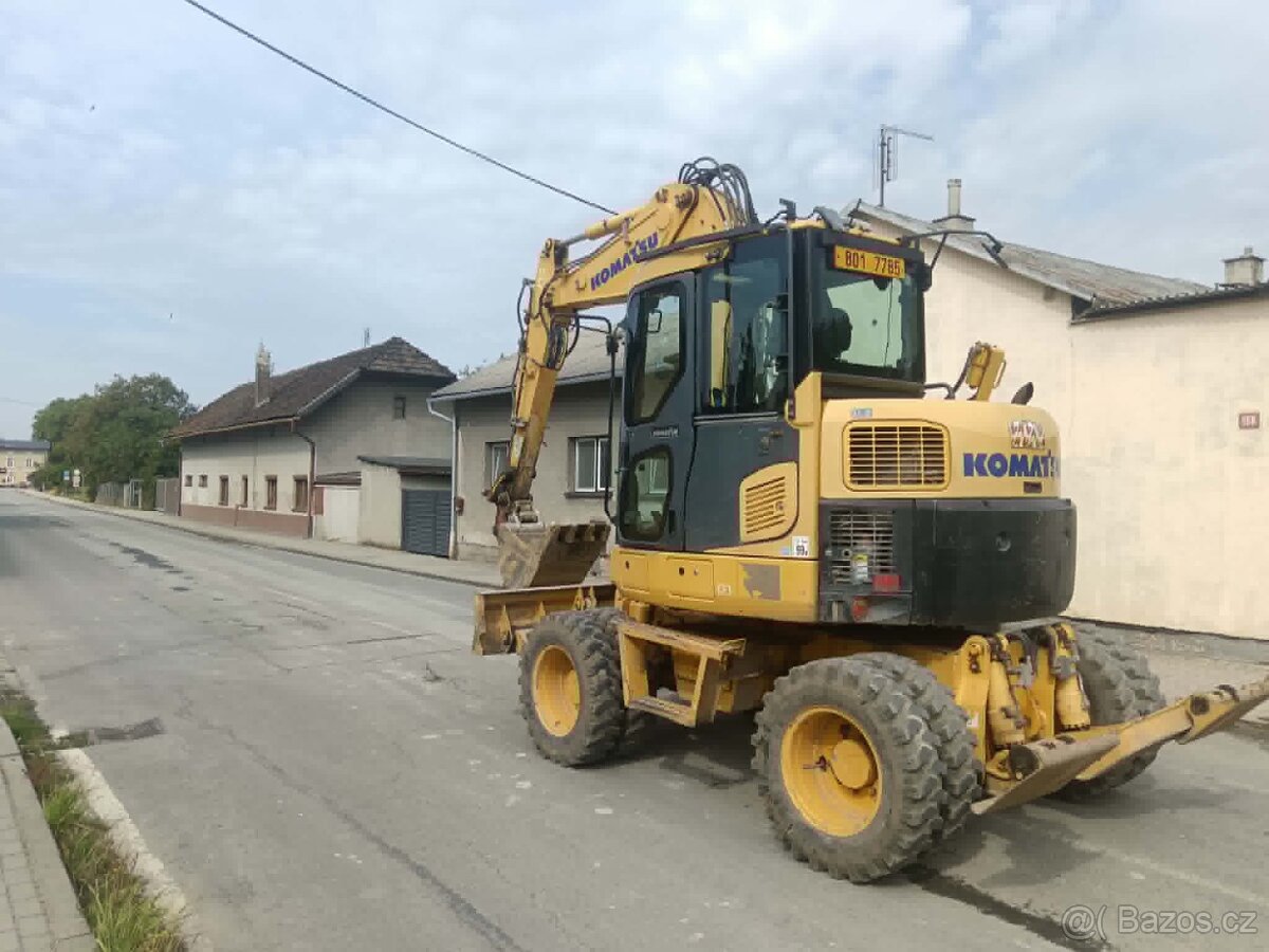 Kolovy bagr komatsu 98 - 2
