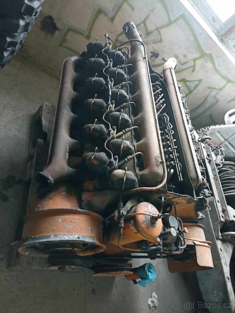 Motor Tatra 111 - 2