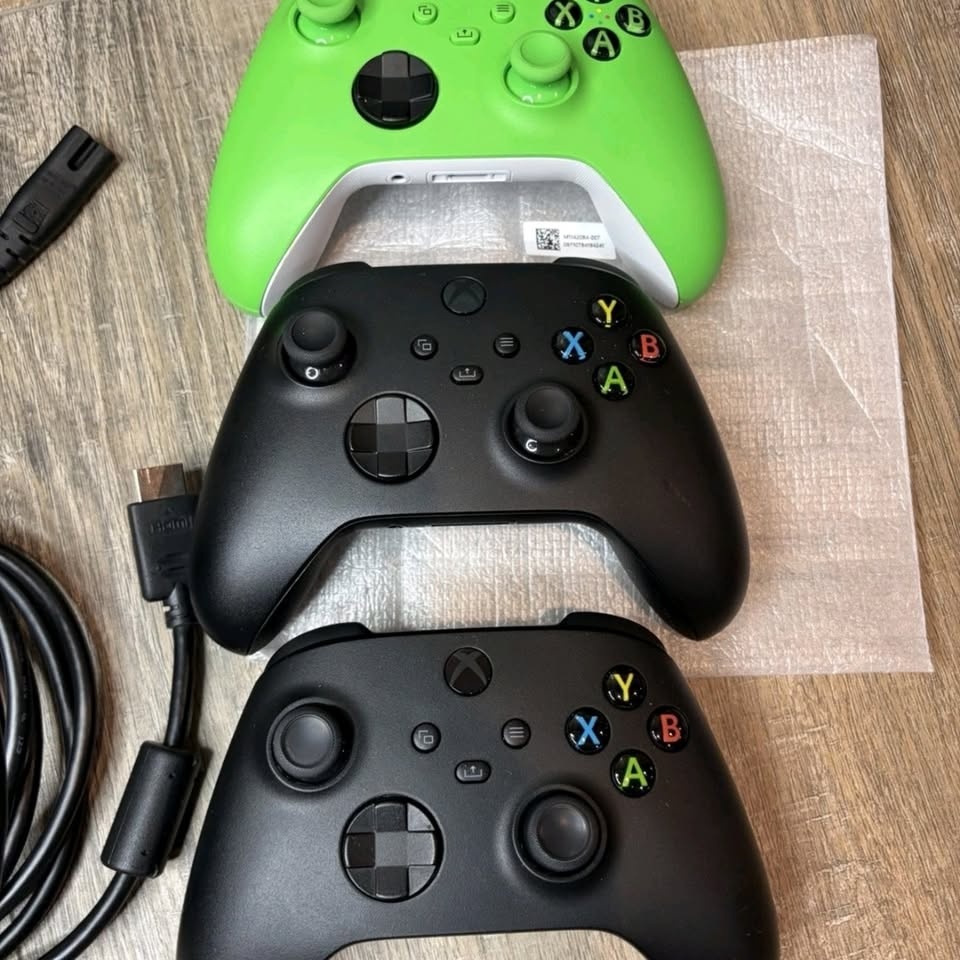 konzole XBOX X - 2