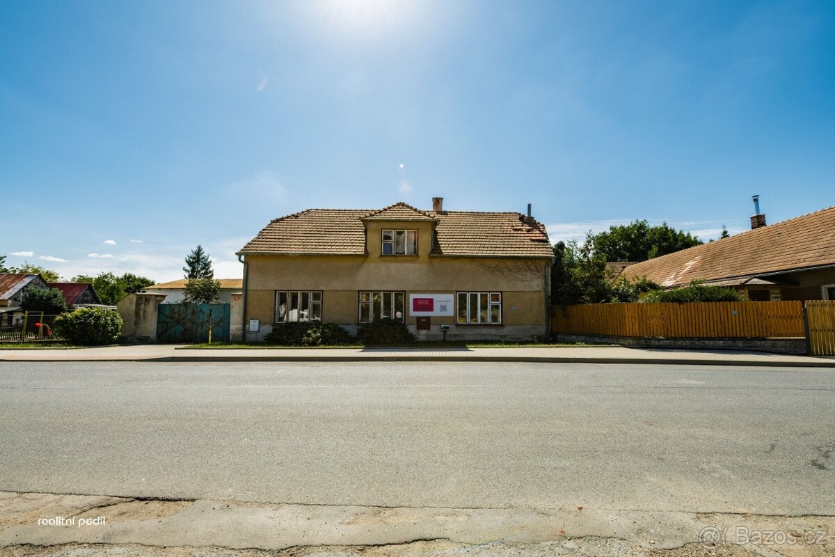 Prodej rodinný dům v Běrunicích - 2