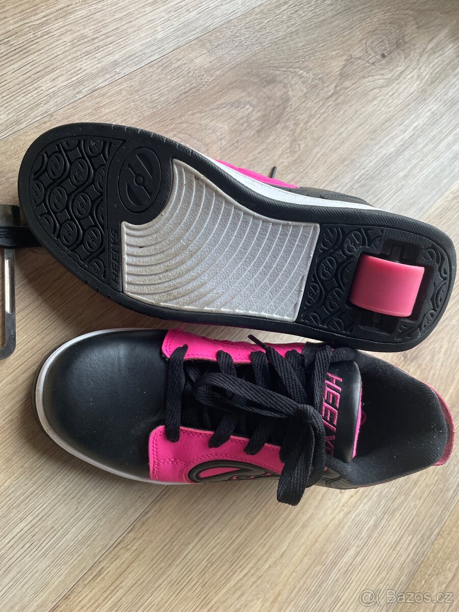 Heelys Voyager koloboty vel.39 jen vyzkoušené - 2