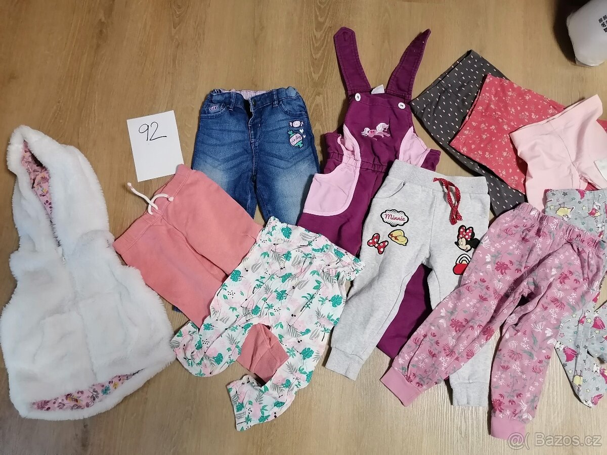 Balík dívčího oblečení vel. 92 - 2