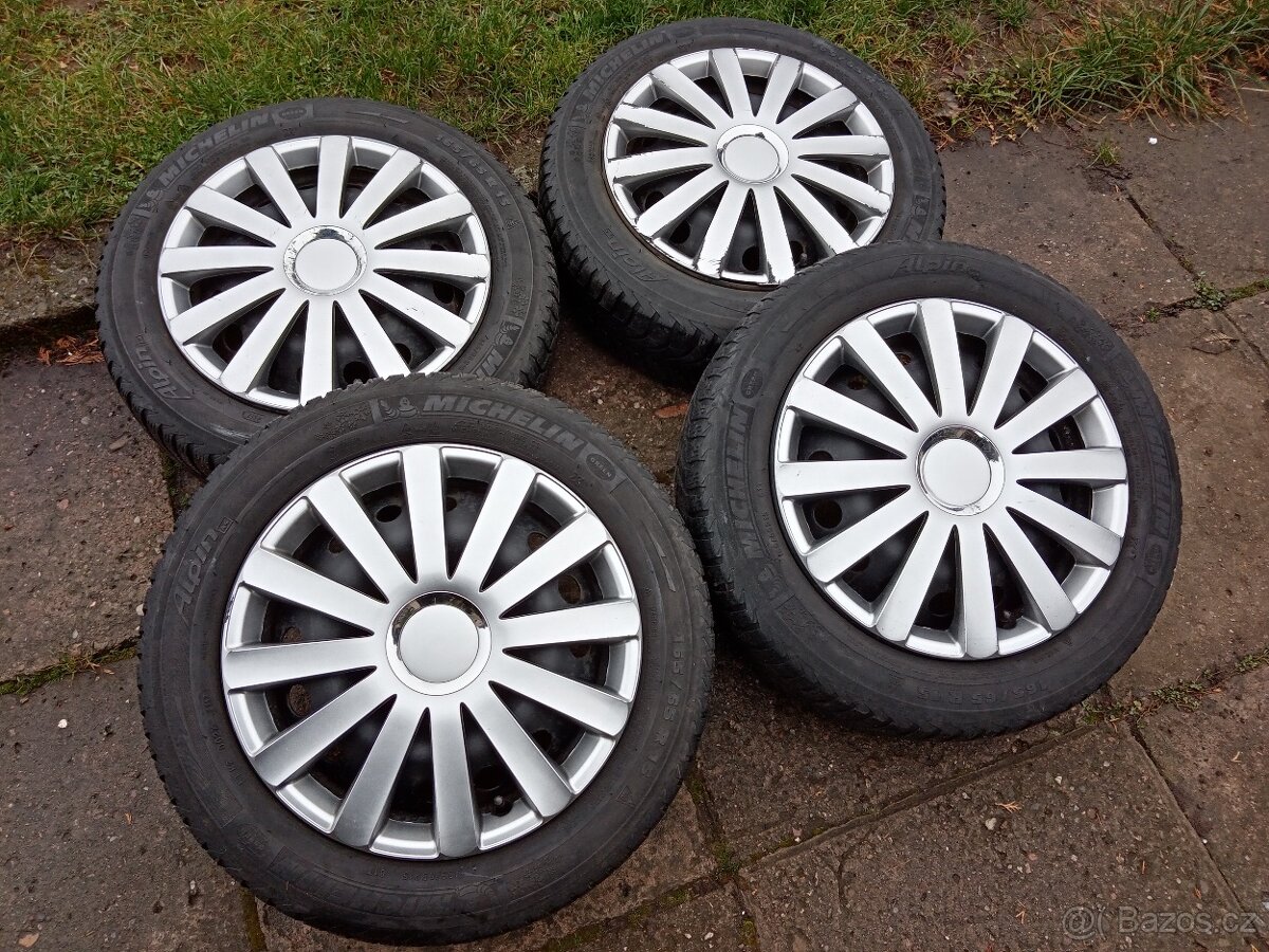 Zimní kola 15ky 4x100 pneu 90% RENAULT NISSAN DACIA -dobírka - 2