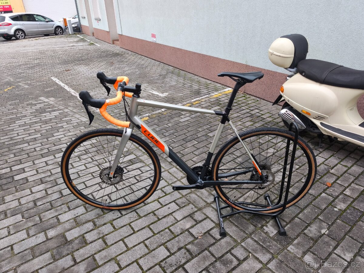 Silniční kolo Cube vel.61 - 2