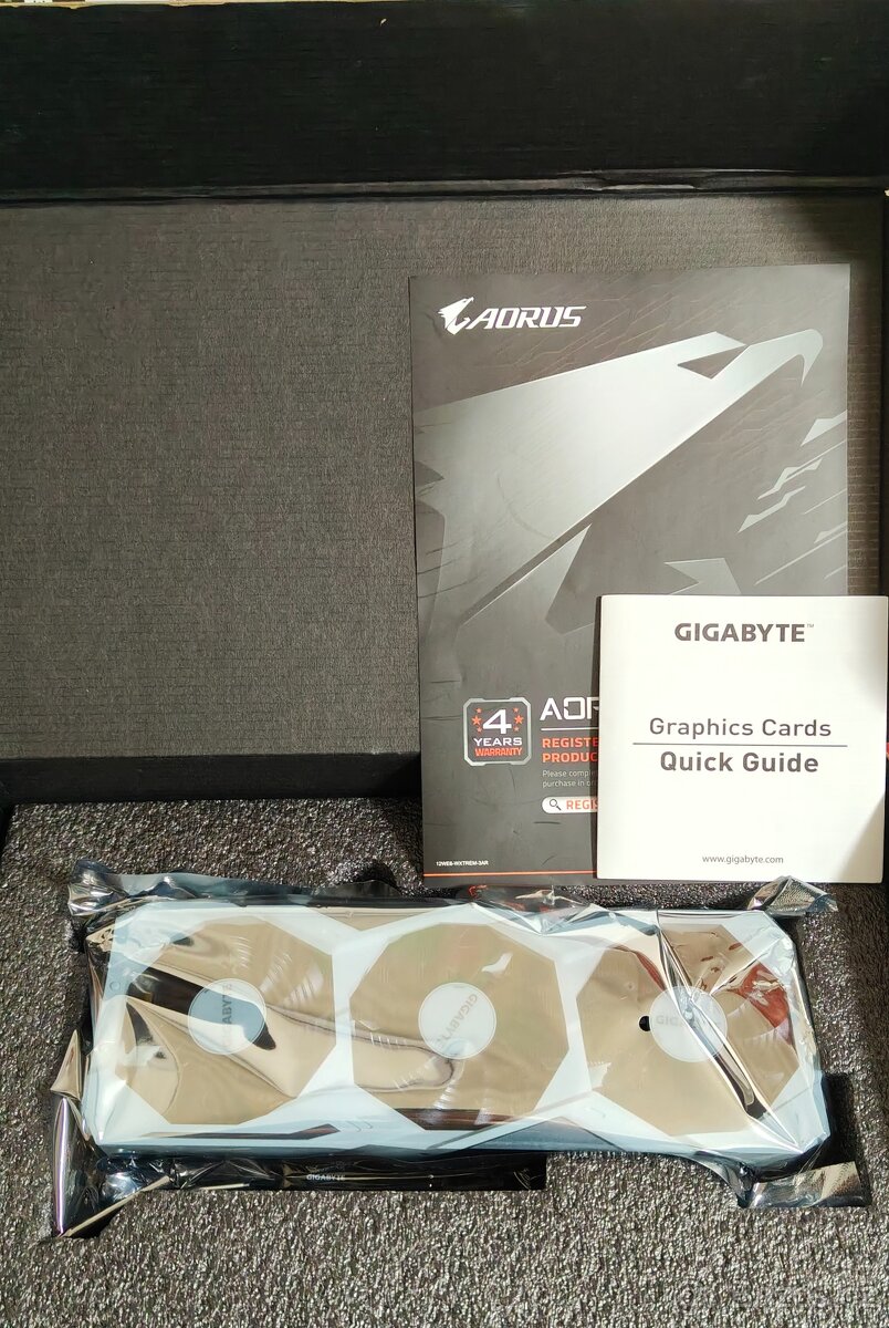 Gigabyte RTX 2070 Super OC 3x white 8 Gb - 2