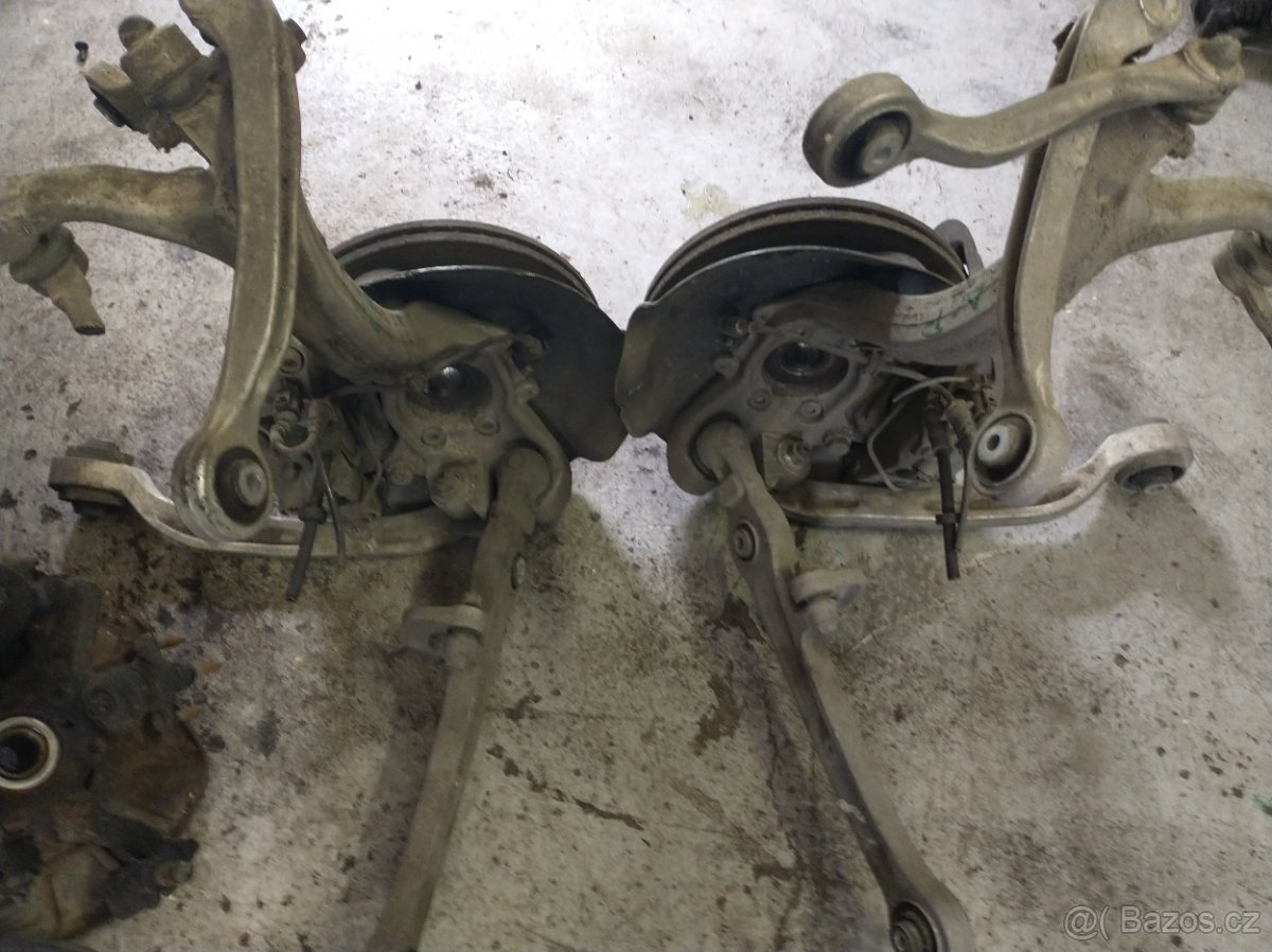 Přední těhlice s ramenama Audi A6 4F - 2