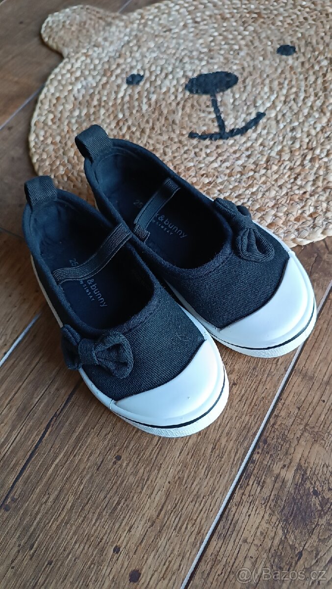 Plátěné sportovní boty, vel 24 - 2