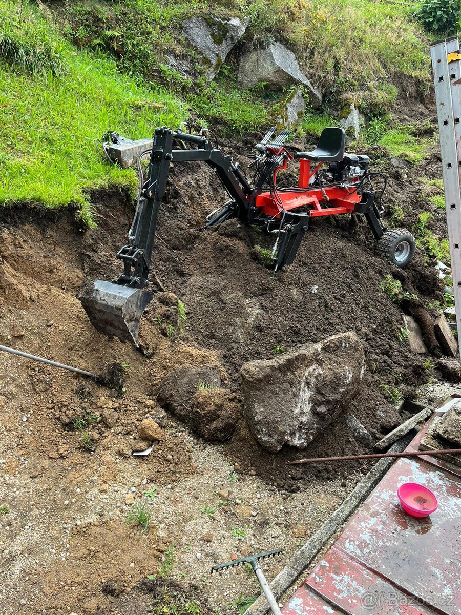 Minibagr menzi muck - 2