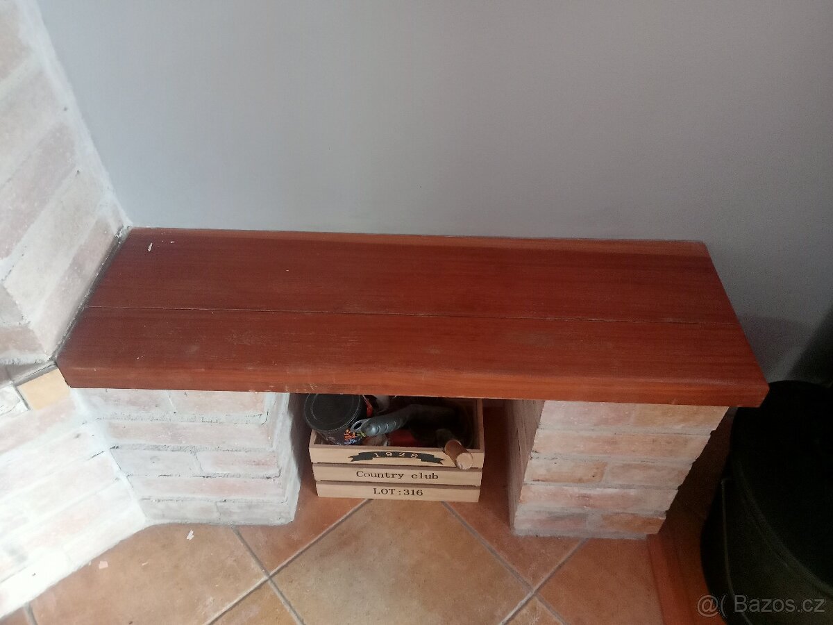 Krbová římsa a lavice - 2