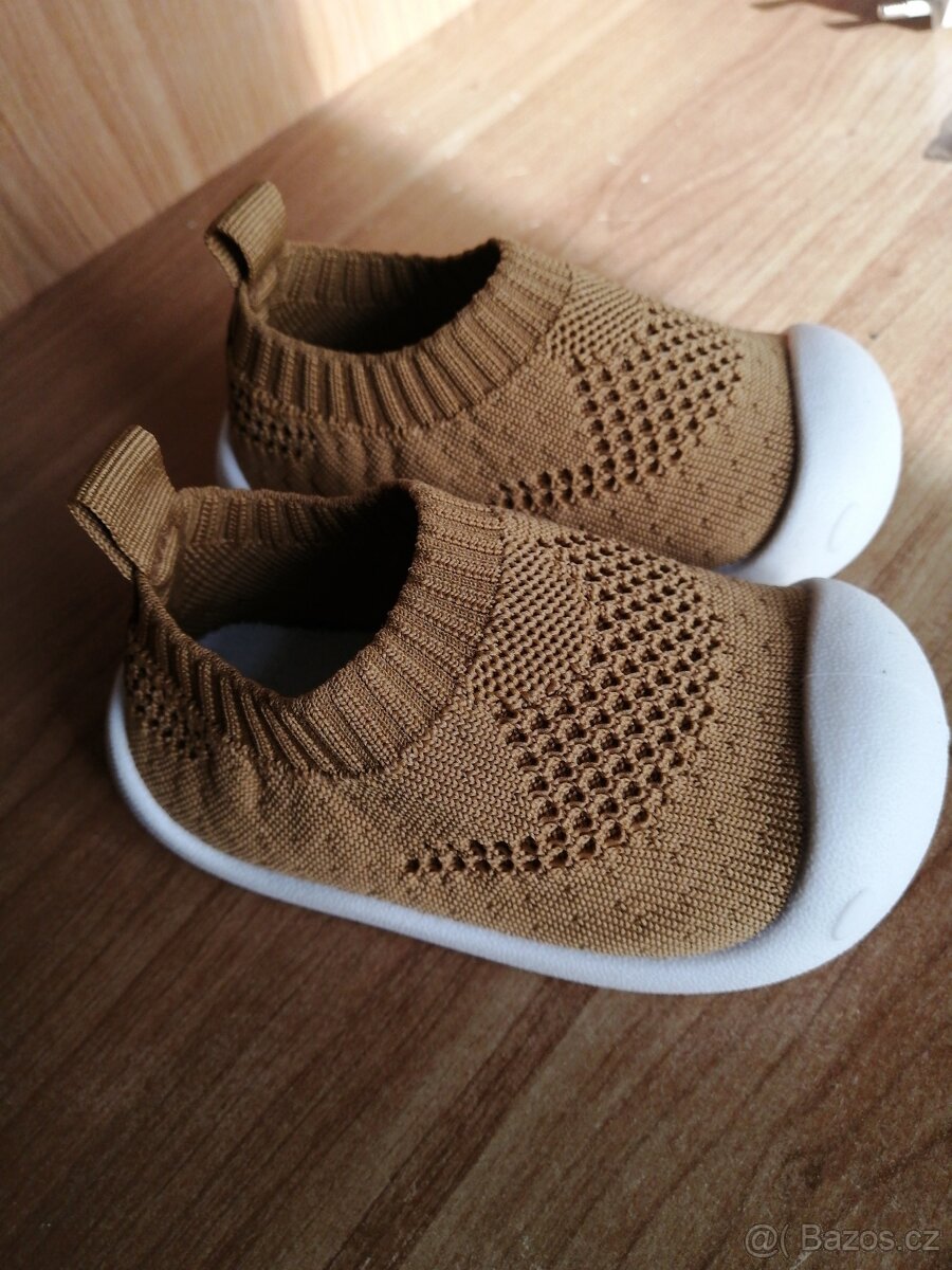 Nové dětské boty velikost 16 - 2