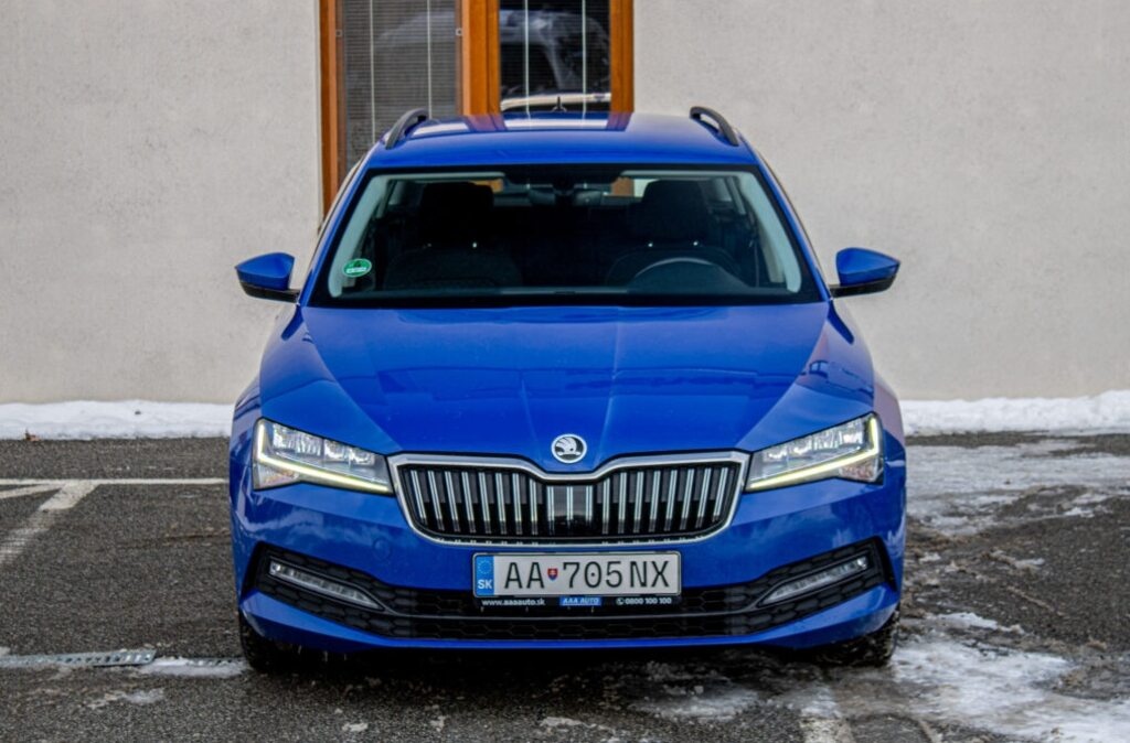 Škoda Superb Combi 2.0 TSI Ambition DSG - 2