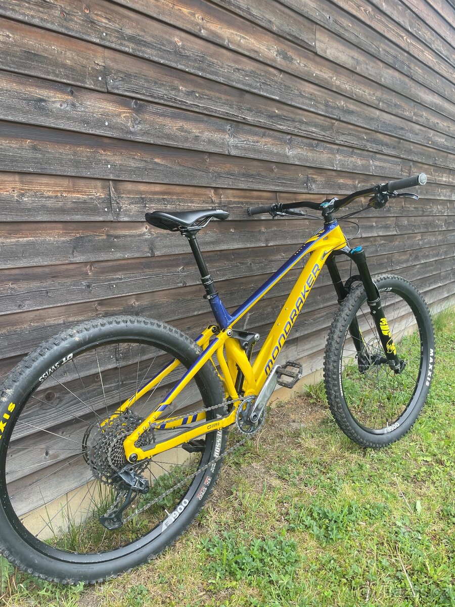 Celoodpružené kolo mondraker - 2
