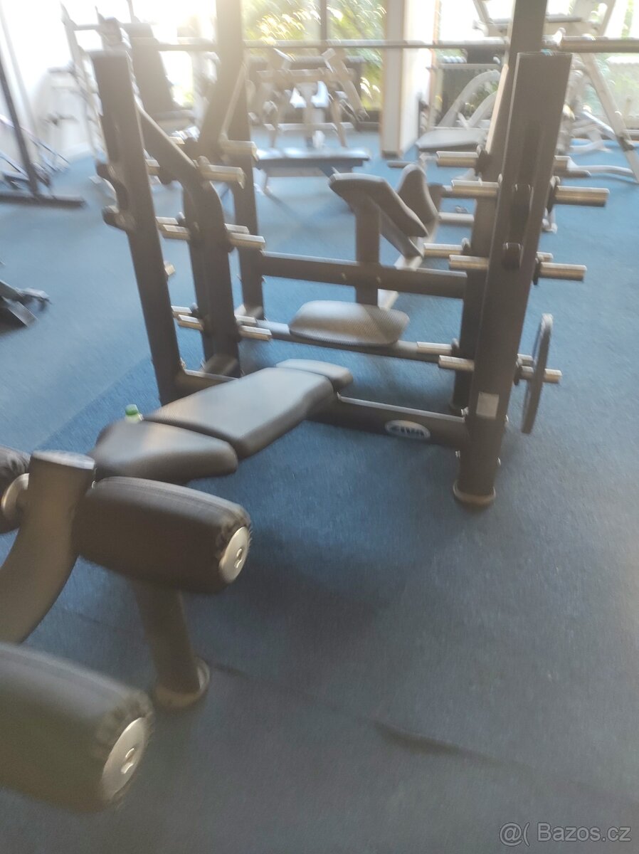 BENCH PRESS hlavou DOLE original - 2